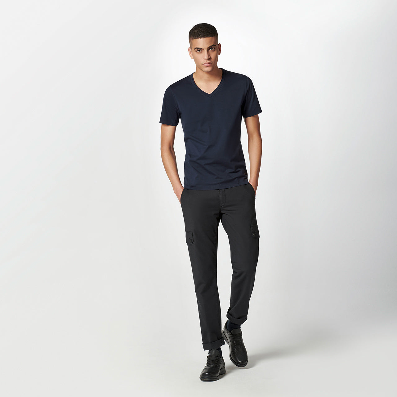 M V Neck Tee navy M